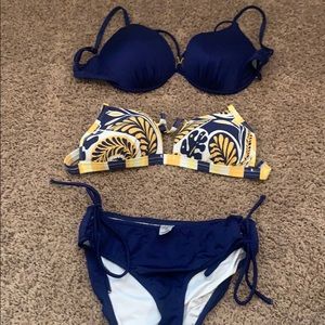 VENUS bikini w/ 2 tops